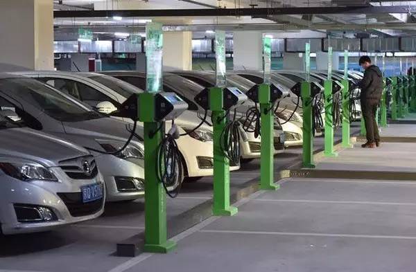 德國追隨禁售燃油車?yán)顺保?lián)通混改引入BATJ募資780億