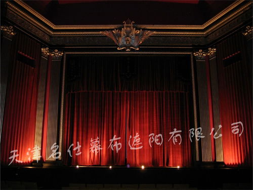 天津訂做會議舞臺幕布、B1級阻燃幕布及北京舞臺設備租賃服務詳解